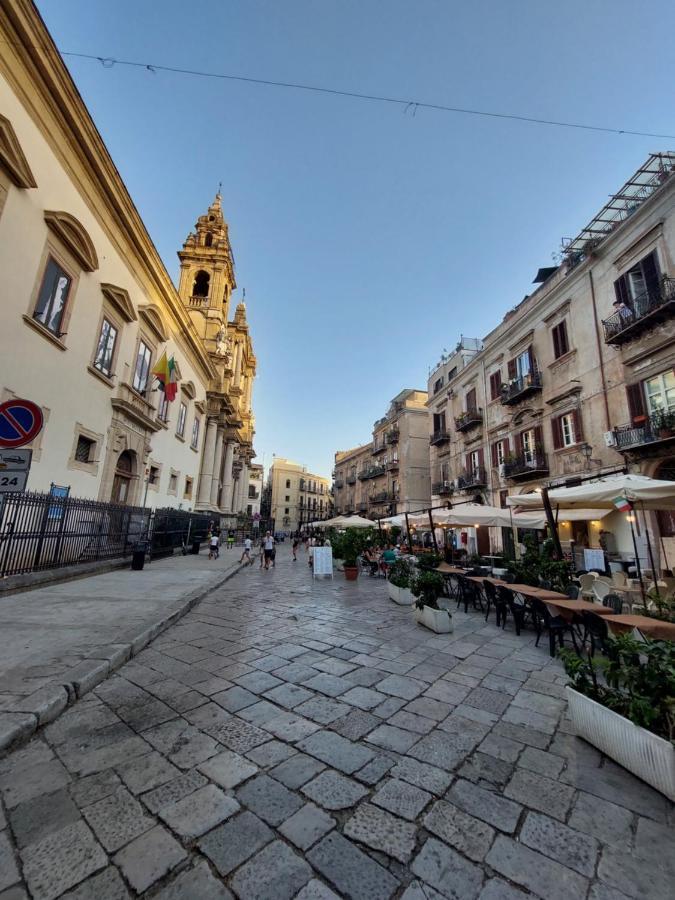 Guest House Palermo Massimo 23 Buitenkant foto