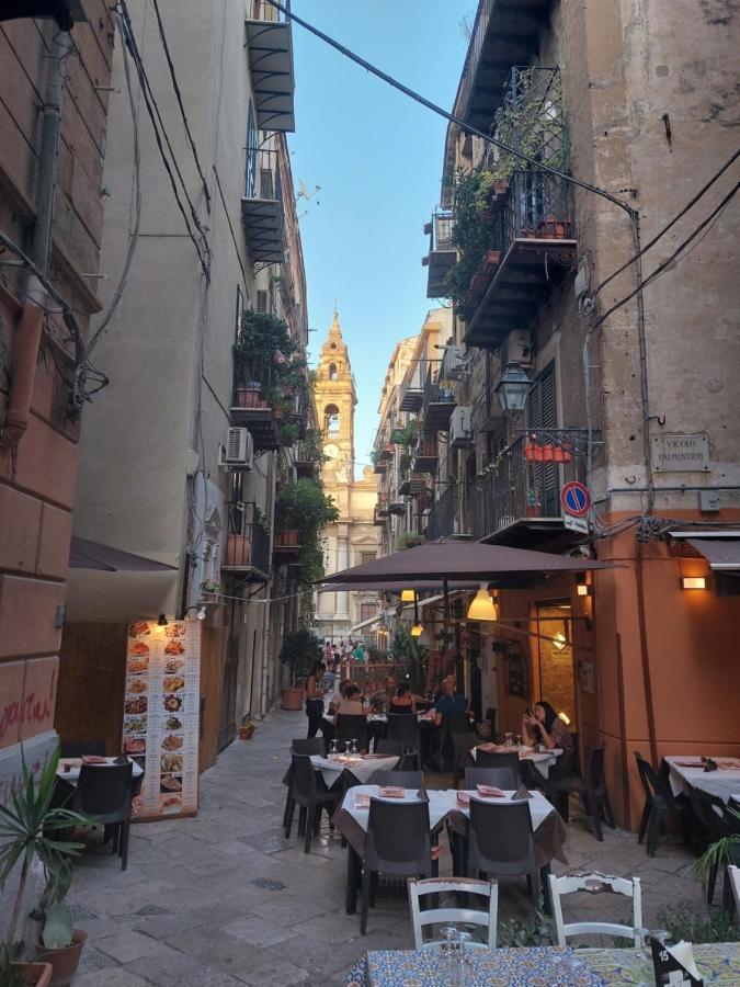 Guest House Palermo Massimo 23 Buitenkant foto