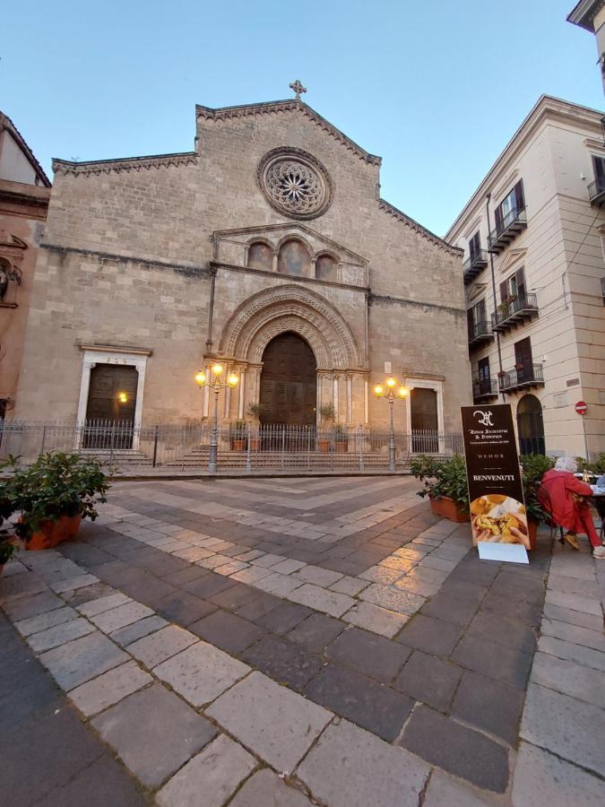 Guest House Palermo Massimo 23 Buitenkant foto
